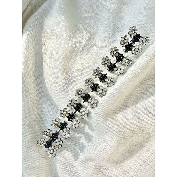 Set of 12 rhinestone flower petite hair clips - Picture 3 of 3